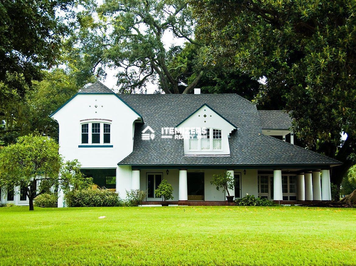 053 Family home